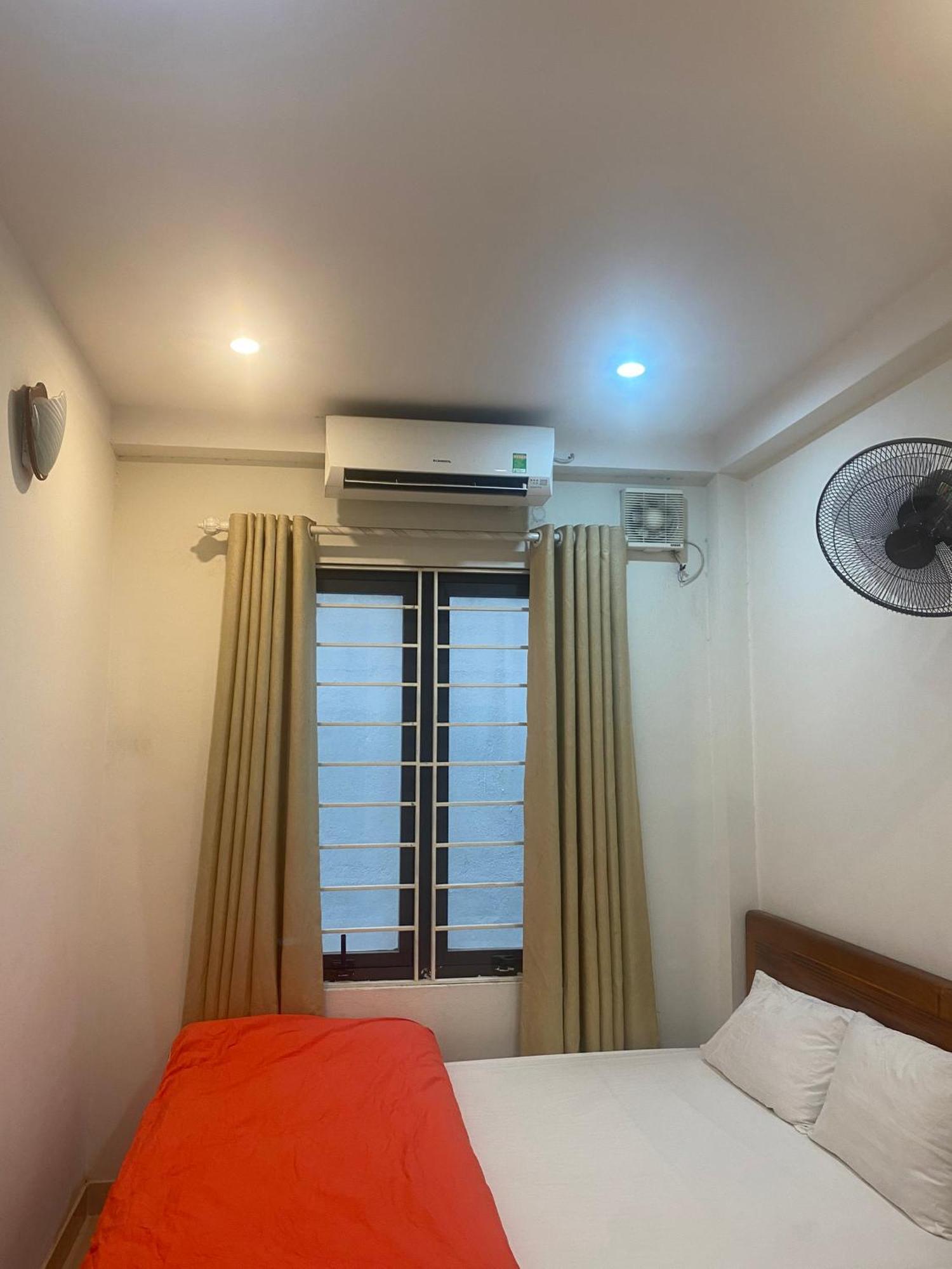 Nam Cuong Motel - Phong Don Co Cua So Thoang Mat Khep Kin - Thang May ฮานอย ภายนอก รูปภาพ